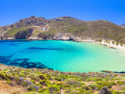 Island Hopping in Grecia: Barche, Tuffi e Cene sul Mare
