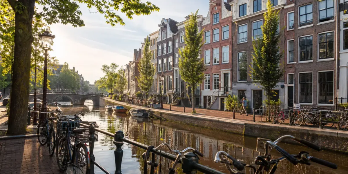 Immagine editoriale di Amsterdam, Paesi Bassi, per organizzare un viaggio di gruppo